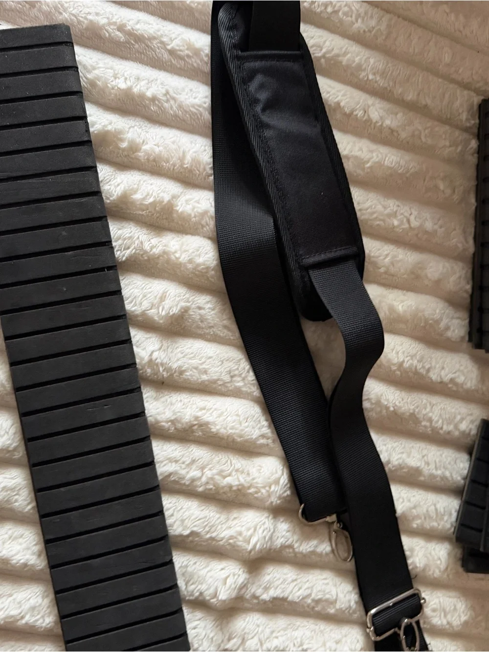 N/A versatile black